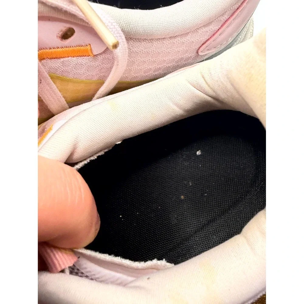 Adidas Speedmotion GX0573 Womens 8 Sneakers Almost Pink Beige Running‎ Shoes